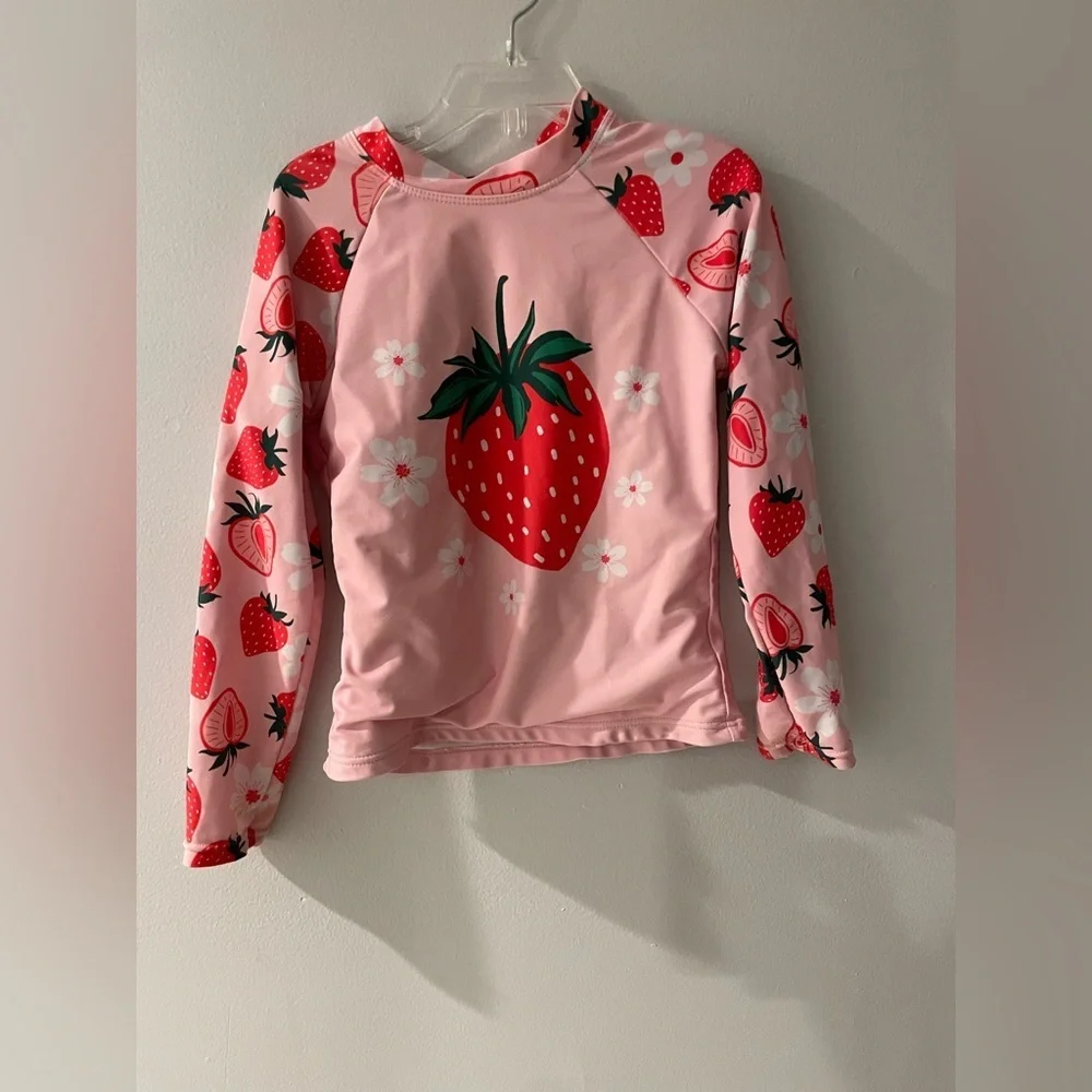Kanu Surf Pink Kids Strawberry Rashguard Swim Top size 4/5